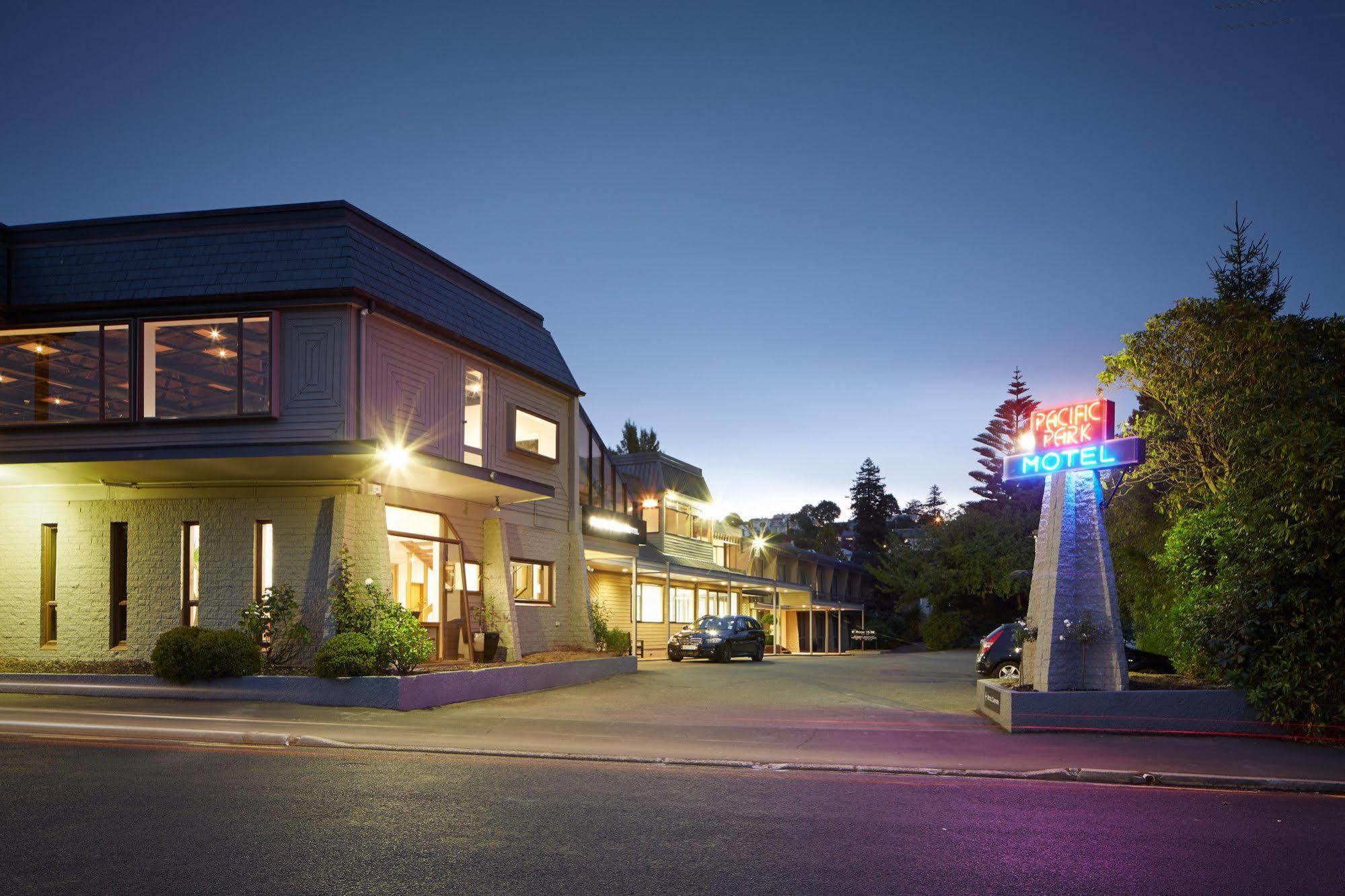 ديوندين Pacific Park Motel And Conference Centre المظهر الخارجي الصورة